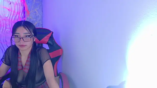  Emmaa Harper online show from October 26, 2025, 7:58 am