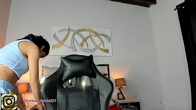 kimberlyycox online show from December 17, 2024, 9:05 pm