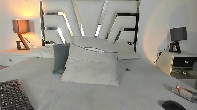 kimberlyycox online show from January 22, 2025, 1:10 am