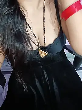 Sweetyi online show from June 19, 2026, 4:17 am