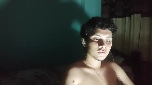 VargasP19 online show from April 6, 2026, 5:52 am