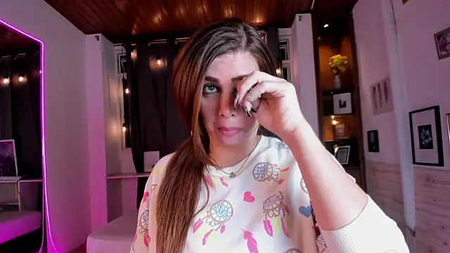 Snapshot of Laurent_Williams chatting on February 22, 2025, 2:28 am Laurent Williams online show from February 22, 2025, 2:28 am