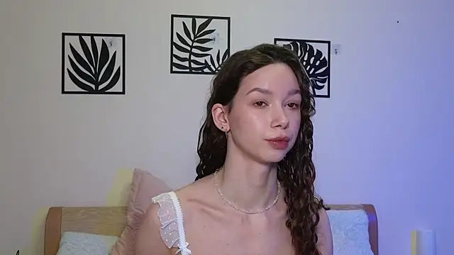 katycrown online show from February 25, 2025, 12:45 pm