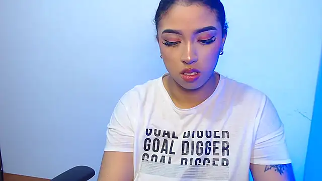 barbara falcons online show from November 27, 2025, 6:32 pm