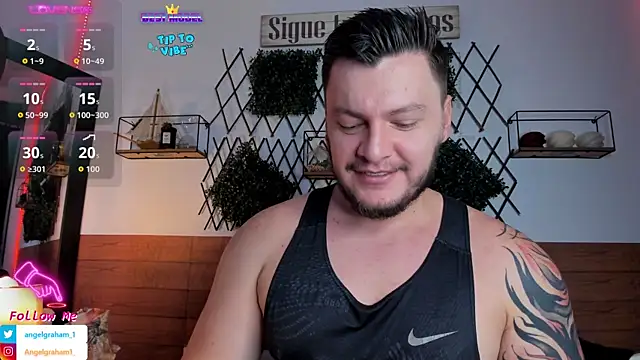 Snapshot of Angelgraham_1 chatting on April 10, 2026, 3:39 pm Angelgraham 1 online show from April 10, 2026, 3:39 pm
