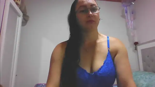milly sanchez online show from October 26, 2025, 8:37 pm