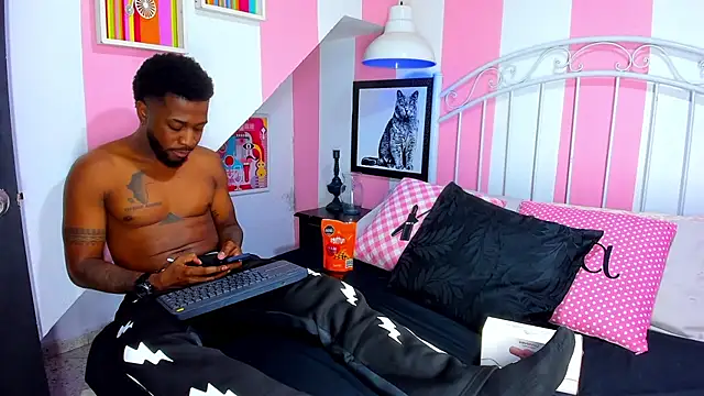 Drake Nassir4 online show from December 27, 2024, 9:22 pm