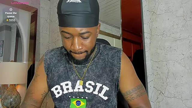 Drake Nassir4 online show from November 20, 2025, 2:39 pm