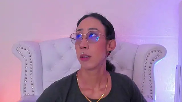 GabyPetit online show from February 28, 2026, 7:48 pm