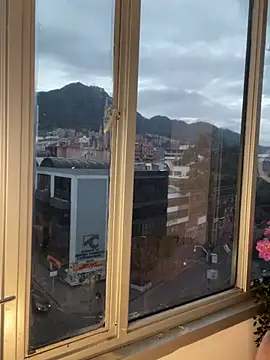 Megan Lim online show from January 5, 2025, 12:31 pm