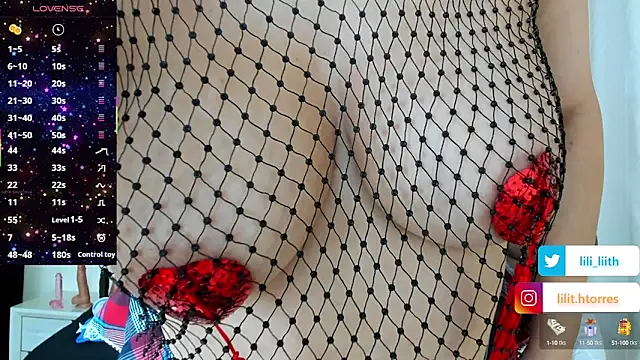 LILITH TORRES1 online show from September 30, 2025, 8:47 pm