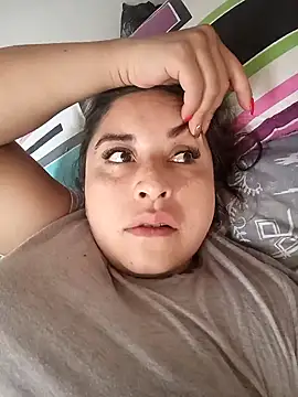 Snapshot of yajahil chatting on December 8, 2024, 10:14 pm yajahil online show from December 8, 2024, 10:14 pm