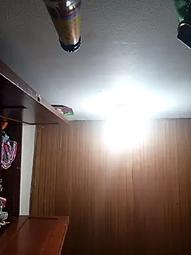 Snapshot of yajahil chatting on October 5, 2025, 4:44 am yajahil online show from October 5, 2025, 4:44 am