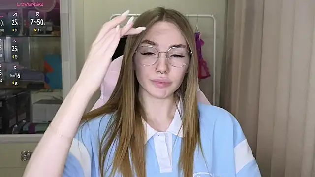 littlevildevil online show from March 22, 2025, 11:00 am