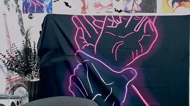 MademoiselleCl online show from December 4, 2024, 12:14 pm