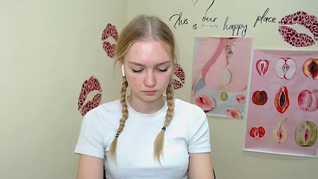 MademoiselleCl online show from December 7, 2024, 9:06 am