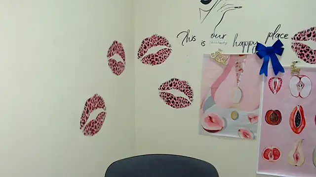 MademoiselleCl online show from December 22, 2024, 6:28 am