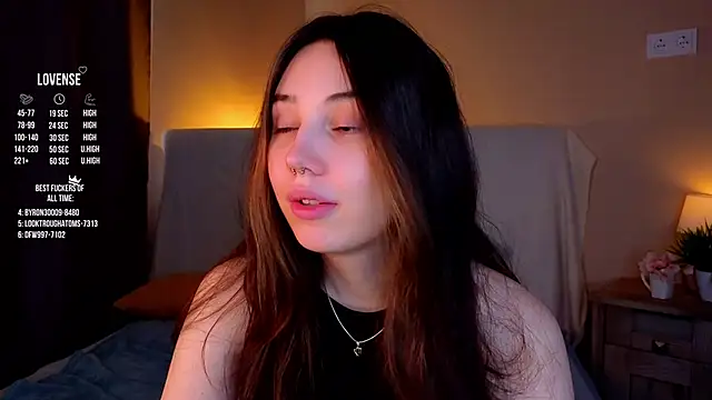 Snapshot of GillianDowdey chatting on September 23, 2025, 2:47 am GillianDowdey online show from September 23, 2025, 2:47 am