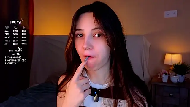 Snapshot of GillianDowdey chatting on October 4, 2025, 2:53 am GillianDowdey online show from October 4, 2025, 2:53 am