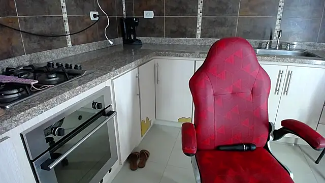 anna alvarez online show from February 25, 2025, 5:04 pm