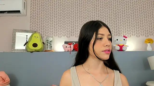 CheryelFox online show from May 20, 2026, 11:44 pm