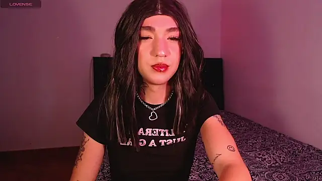 Snapshot of zarablare_ chatting on January 15, 2025, 10:24 pm zarablare online show from January 15, 2025, 10:24 pm