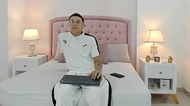 Buda and Cataleya  online show from December 18, 2024, 6:14 pm