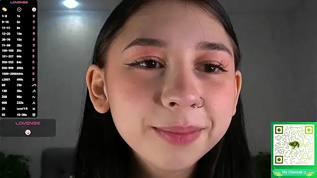 AislyEmbury online show from November 25, 2025, 4:45 am