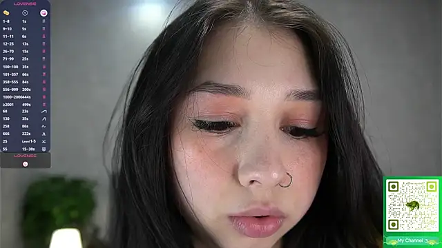 AislyEmbury online show from January 10, 2026, 4:47 am