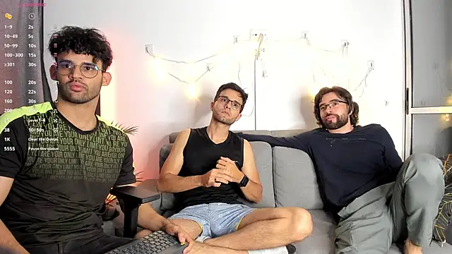 crisandrews online show from January 15, 2025, 3:43 am