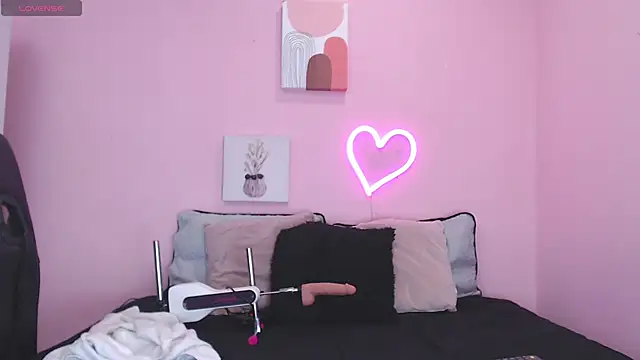 Ian Castillo  online show from January 2, 2025, 11:20 am