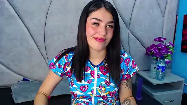 Mia Charlothe online show from December 29, 2024, 5:53 am