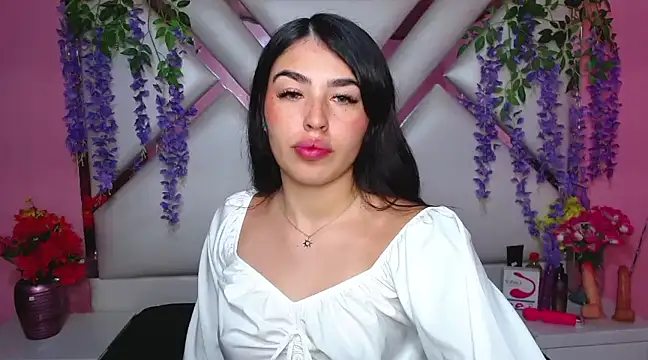Mia Charlothe online show from January 11, 2025, 3:34 am