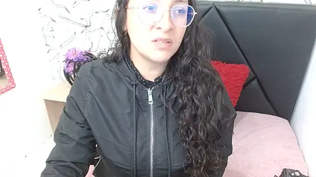 sarax ximena online show from July 1, 2026, 4:07 pm
