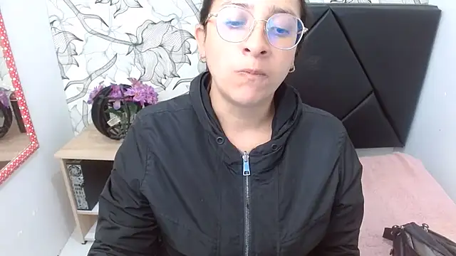 sarax ximena online show from July 16, 2026, 7:14 am