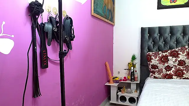 AntonellaAndNoah online show from March 24, 2026, 6:29 am