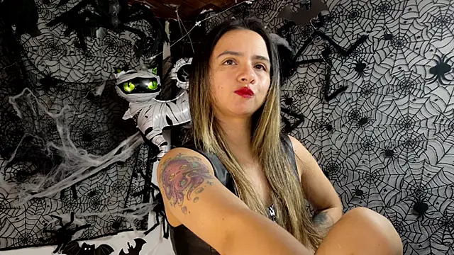 julietta   jackson online show from October 21, 2025, 9:37 pm