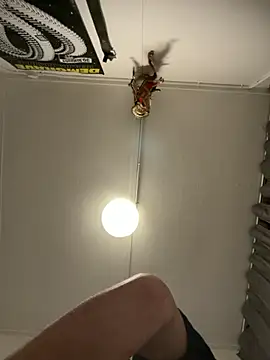 wolfwhite95 online show from November 20, 2025, 7:35 pm