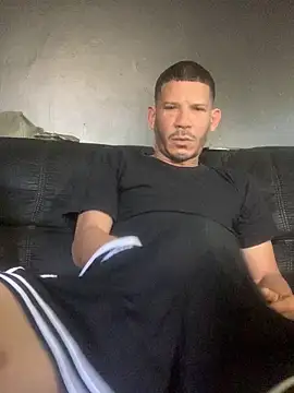 Snapshot of Chico_Bellaco chatting on May 26, 2026, 2:13 pm Chico Bellaco online show from May 26, 2026, 2:13 pm