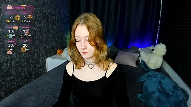 MonicaPerryy online show from January 31, 2025, 9:16 pm