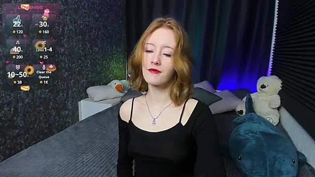 MonicaPerryy online show from March 4, 2025, 9:22 pm