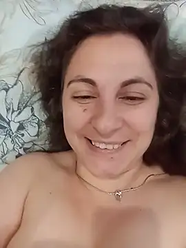 ShelaDiass online show from May 29, 2026, 2:31 am