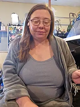 MsShelby40 online show from February 20, 2025, 9:53 pm