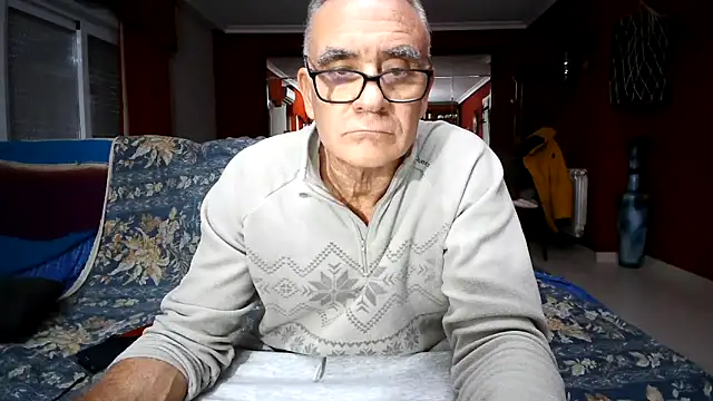 Snapshot of maduroguapo chatting on February 12, 2026, 5:41 pm maduroguapo online show from February 12, 2026, 5:41 pm