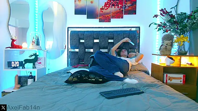 Alex and Fabian online show from December 22, 2024, 6:37 pm