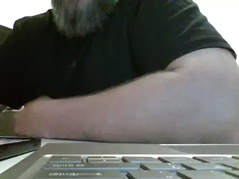 Snapshot of FROL83 chatting on June 2, 2026, 4:09 pm FROL83 online show from June 2, 2026, 4:09 pm
