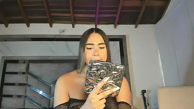 sahara sweet00 online show from March 29, 2026, 9:04 pm