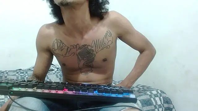 damian bottom bigcock online show from December 12, 2024, 12:05 am