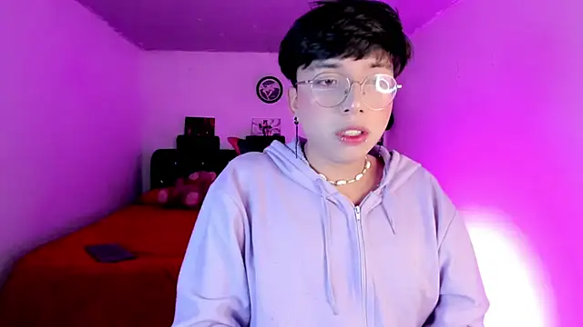 AnggelONfiree online show from November 9, 2025, 3:16 am