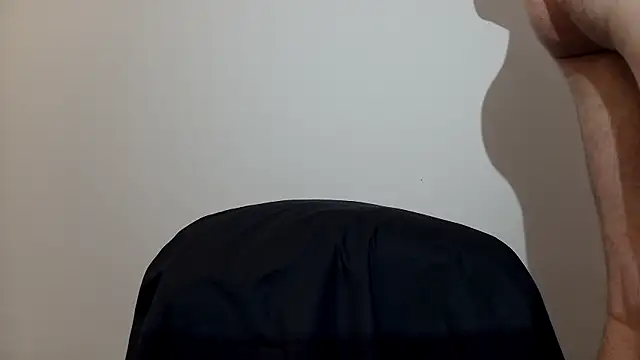 VariantHalf93 online show from September 8, 2025, 6:18 pm